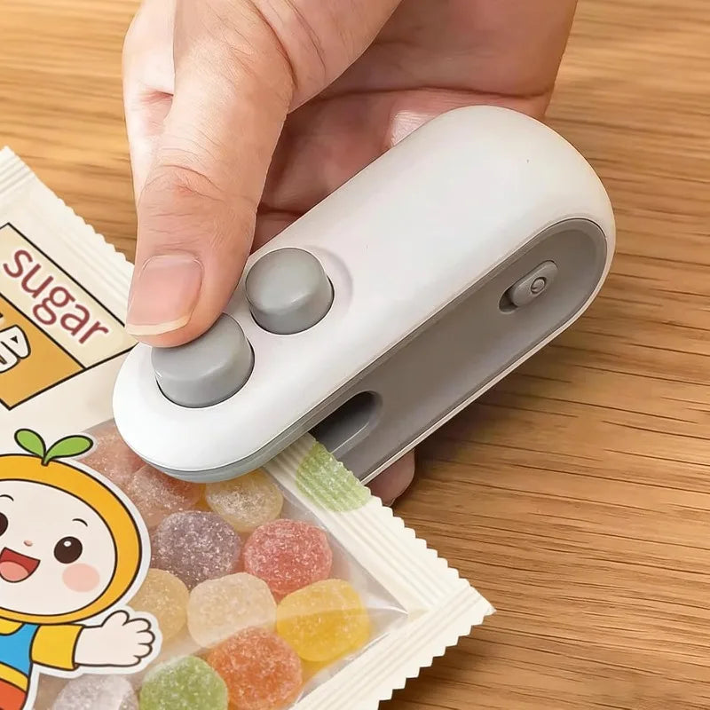 Selador Térmico Portátil Mini USB Recarregável – Selador de Sacos para Armazenamento de Alimentos Plásticos e Sacos com Fecho para Lanches