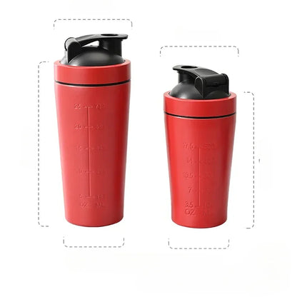 Garrafa agitadora de proteína em pó de aço inoxidável com bola de aço e escala à prova de vazamento ginásio fitness esporte trigo shakes copo