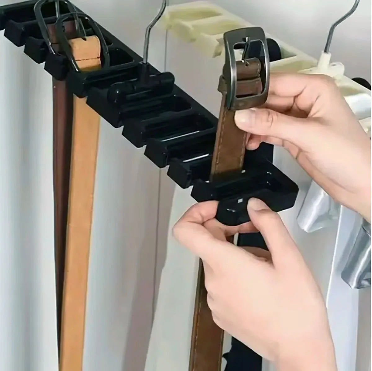 Organizador de Cintos para Guarda-Roupa: Cabide Multifuncional para Lenços e Cintos — A Ferramenta Definitiva para Organização Doméstica